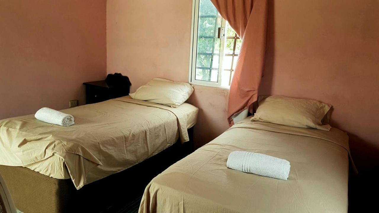 Casa Ricky'S Hostel Orange Walk Town Ngoại thất bức ảnh