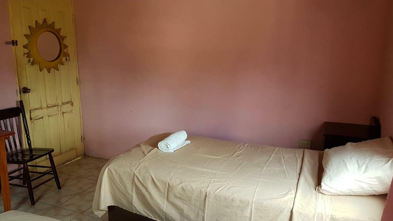 Casa Ricky'S Hostel Orange Walk Town Ngoại thất bức ảnh