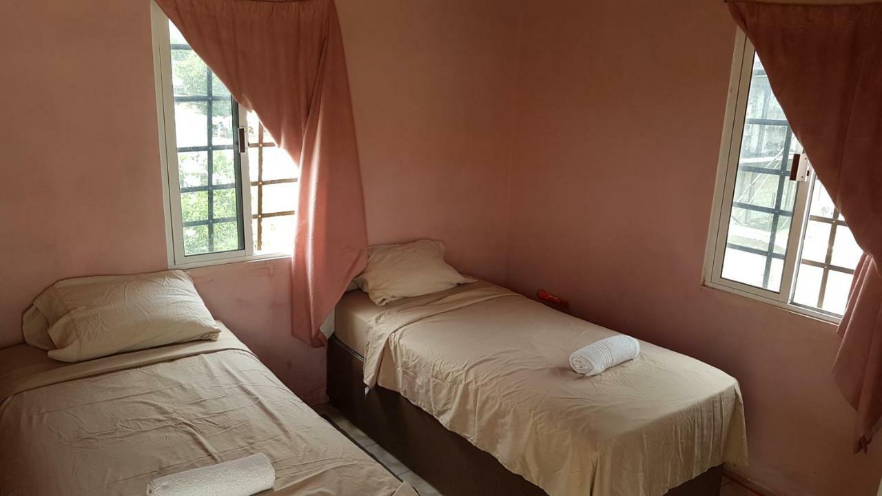 Casa Ricky'S Hostel Orange Walk Town Ngoại thất bức ảnh